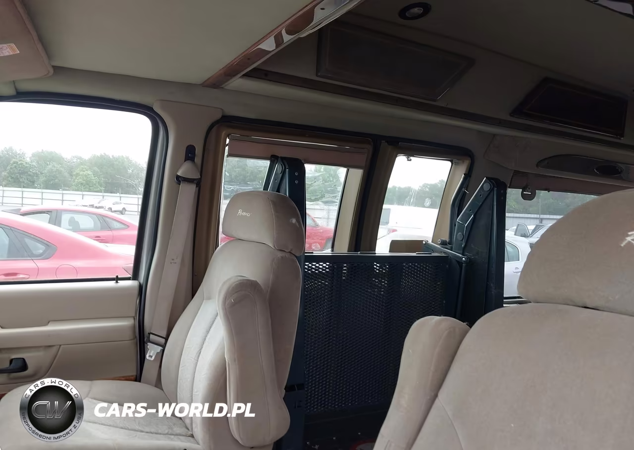 2002 Ford E-150 Commercial-Recreational VIN:1FDRE14WX2HB76633 - 8