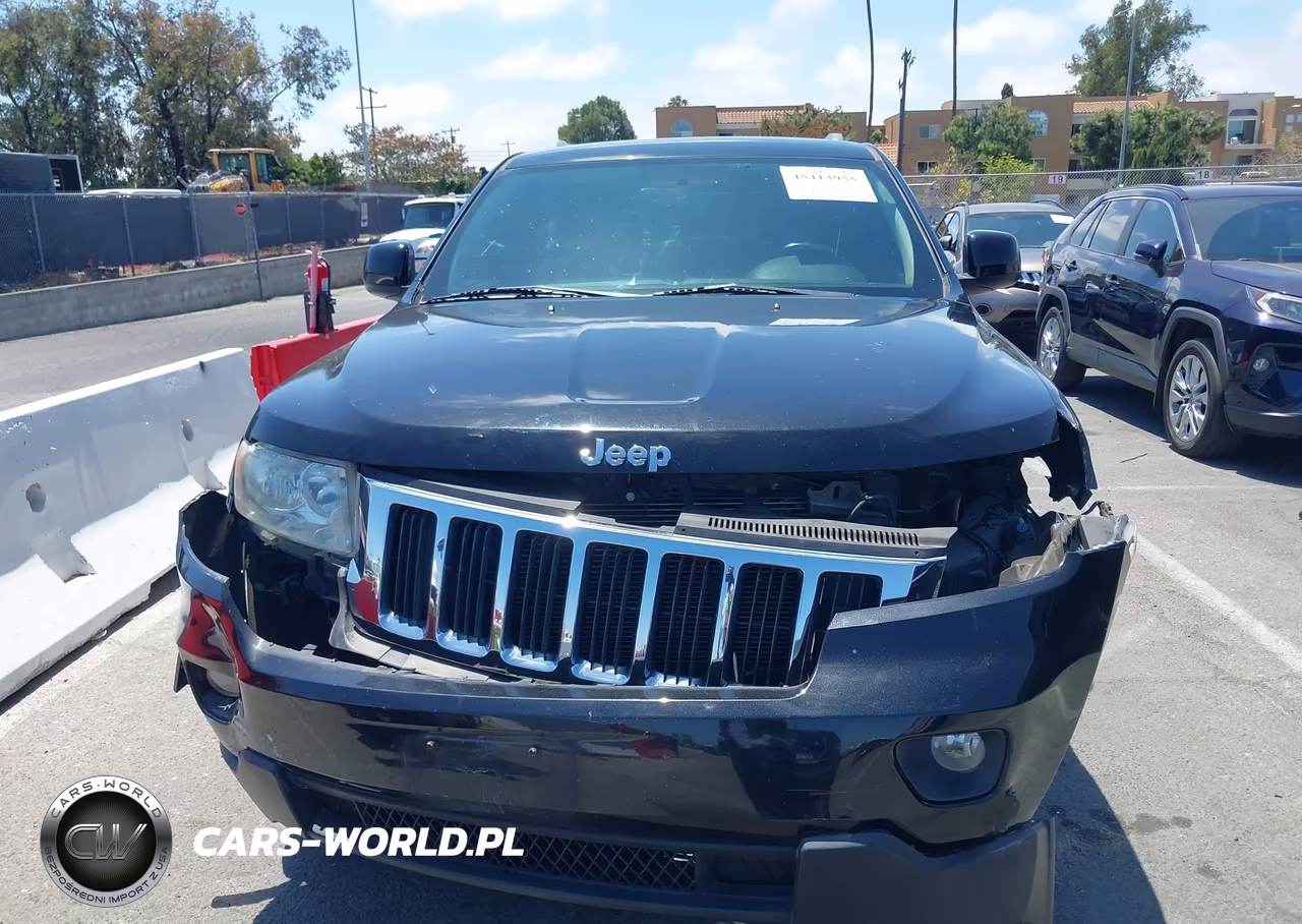 2011 Jeep Grand Cherokee Laredo VIN:1J4RS4GG7BC658471 - 12