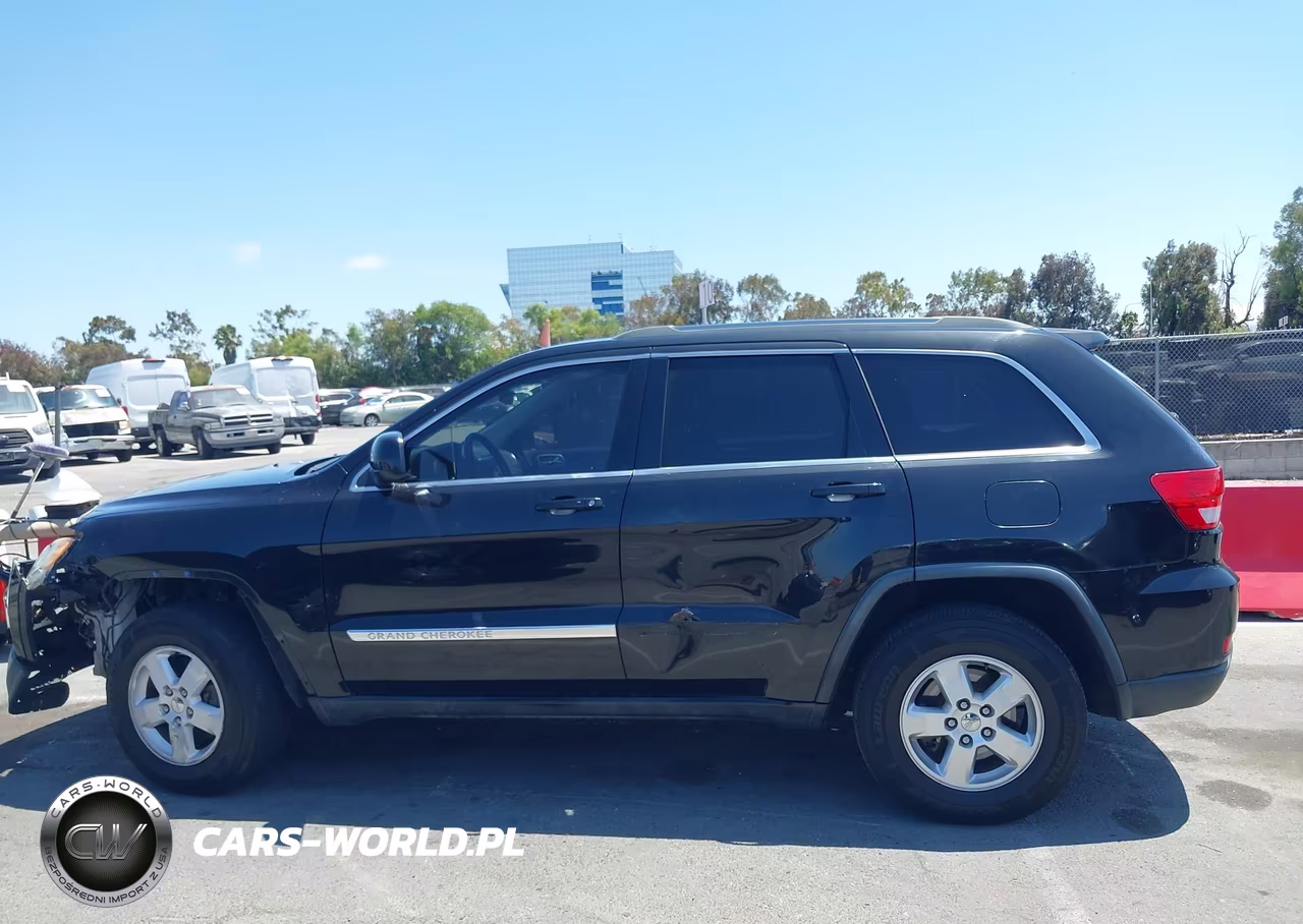 2011 Jeep Grand Cherokee Laredo VIN:1J4RS4GG7BC658471 - 14