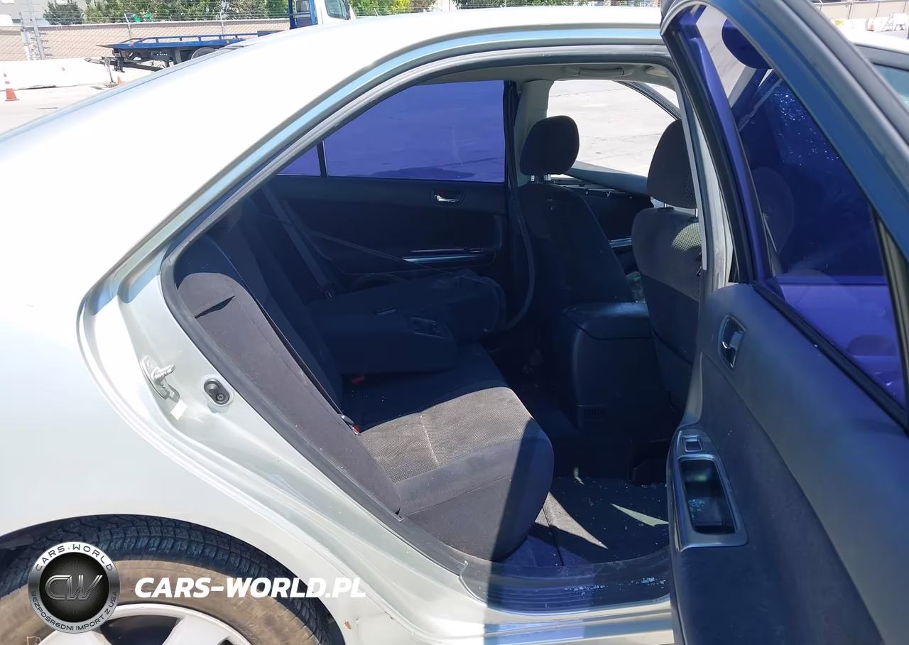 2002 Toyota Camry Se VIN:JTDBE32K820056331 - 8