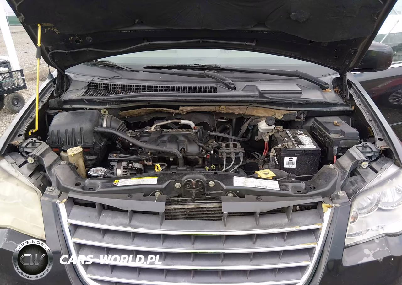 2008 Chrysler Town & Country Touring VIN:2A8HR54P38R651582 - 10