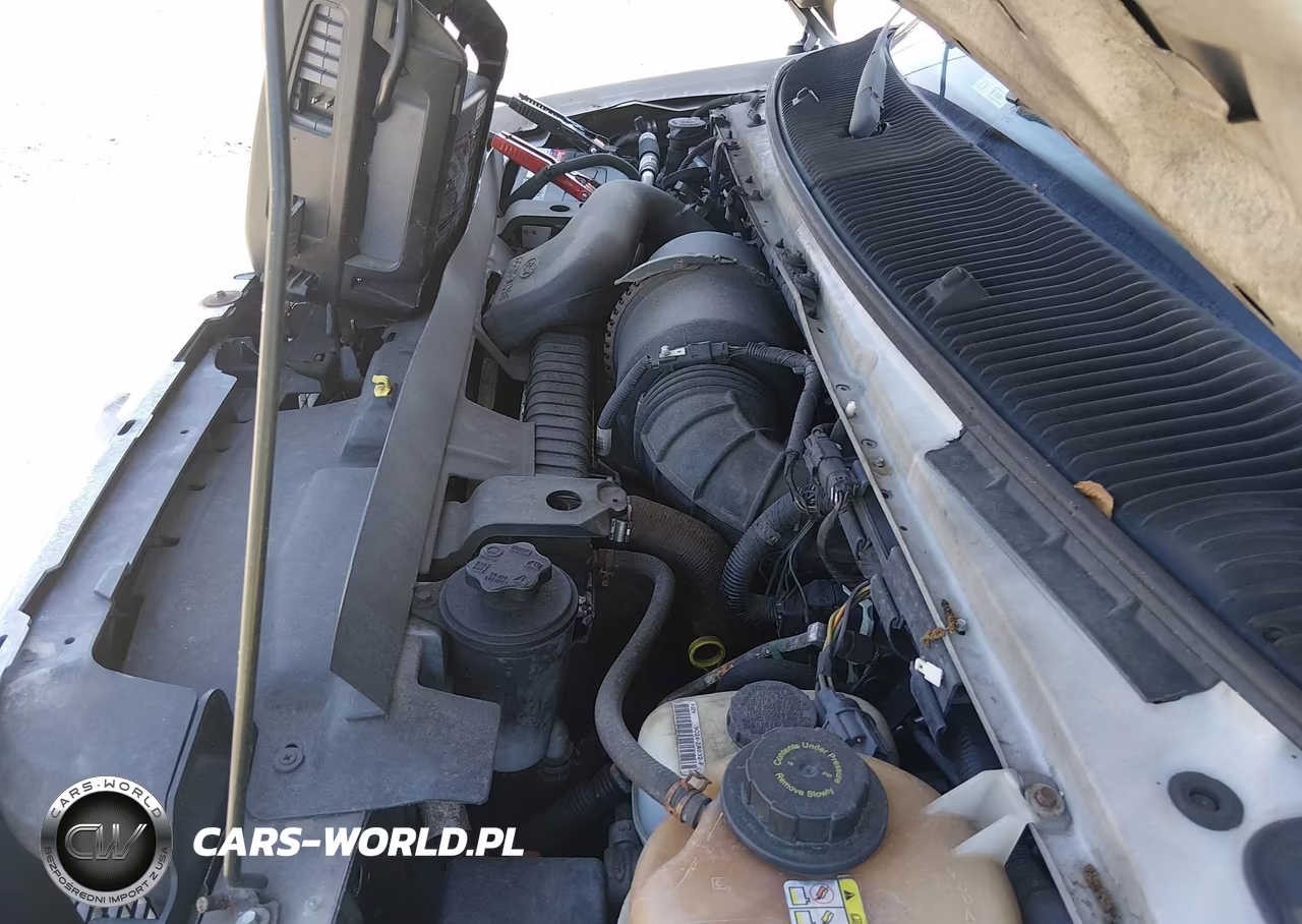 2011 Ford Econoline Commercial Cutaway VIN:1FDWE3FL5BDA49104 - 9