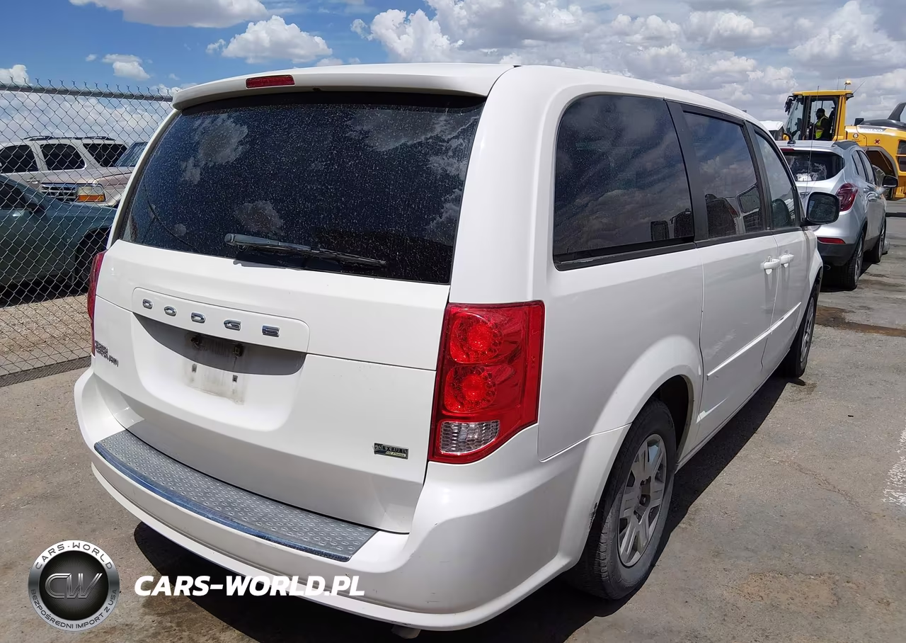 2011 Dodge Grand Caravan Express VIN:2D4RN4DG8BR792143 - 4