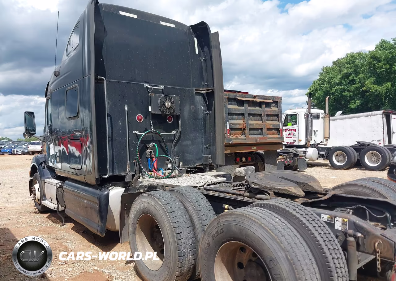 2012 Peterbilt 587 VIN:1XP4DP9X2CD121610 - 3
