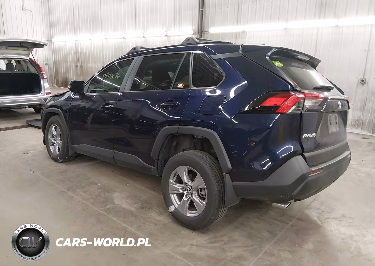 2025 Toyota Rav4 Xle VIN:2T3P1RFV1SW530849 - 3