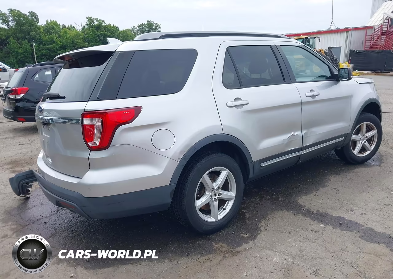 2017 Ford Explorer Xlt VIN:1FM5K8D82HGB34277 - 4