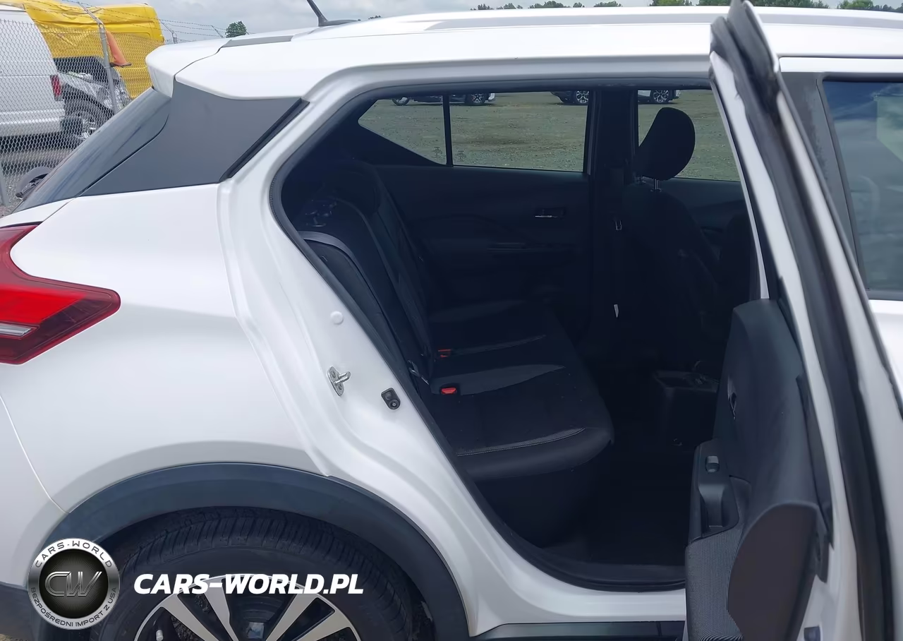 2019 Nissan Kicks Sv VIN:3N1CP5CU8KL515471 - 8
