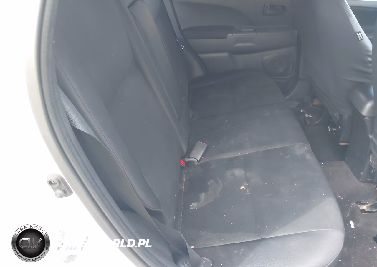 2015 Mitsubishi Outlander Sport Es VIN:4A4AR3AWXFE036040 - 8