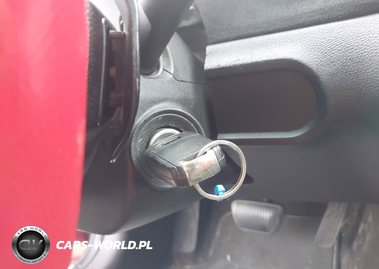 2014 Chevrolet Camaro 2Ls VIN:2G1FA1E30E9210037 - 11