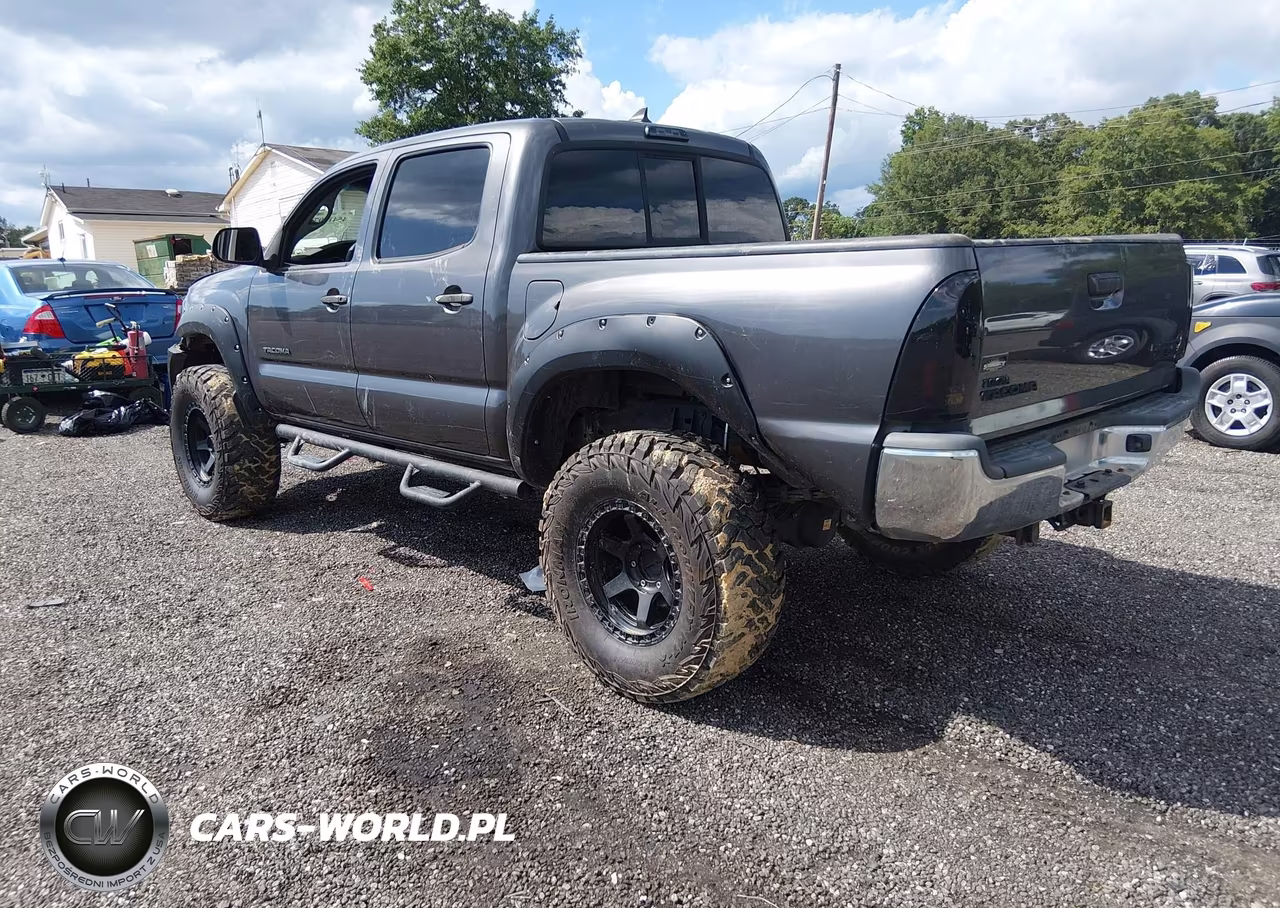 2012 Toyota Tacoma Prerunner V6 VIN:5TFJU4GN5CX027904 - 3