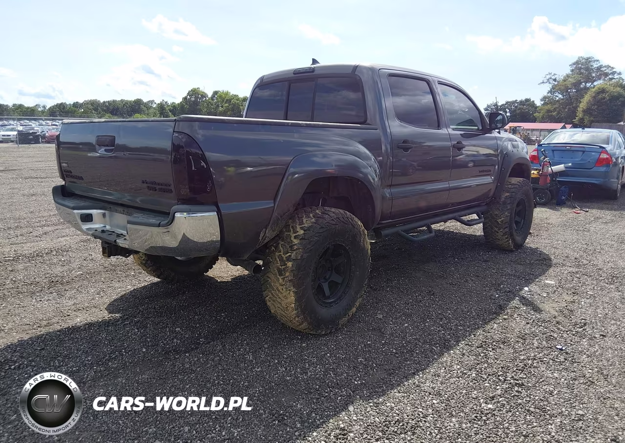 2012 Toyota Tacoma Prerunner V6 VIN:5TFJU4GN5CX027904 - 4