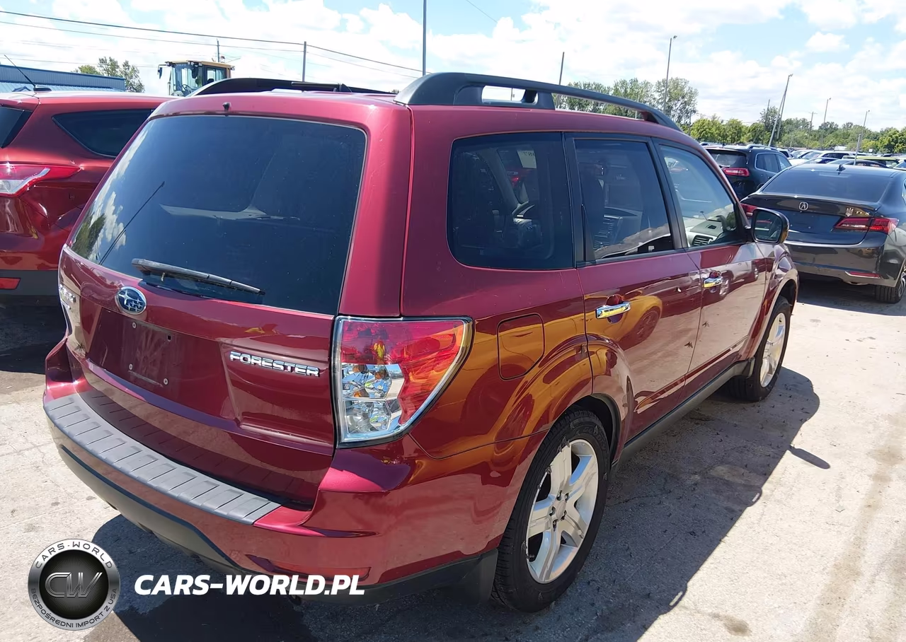 2010 Subaru Forester 2.5X Premium VIN:JF2SH6CC0AH915901 - 4