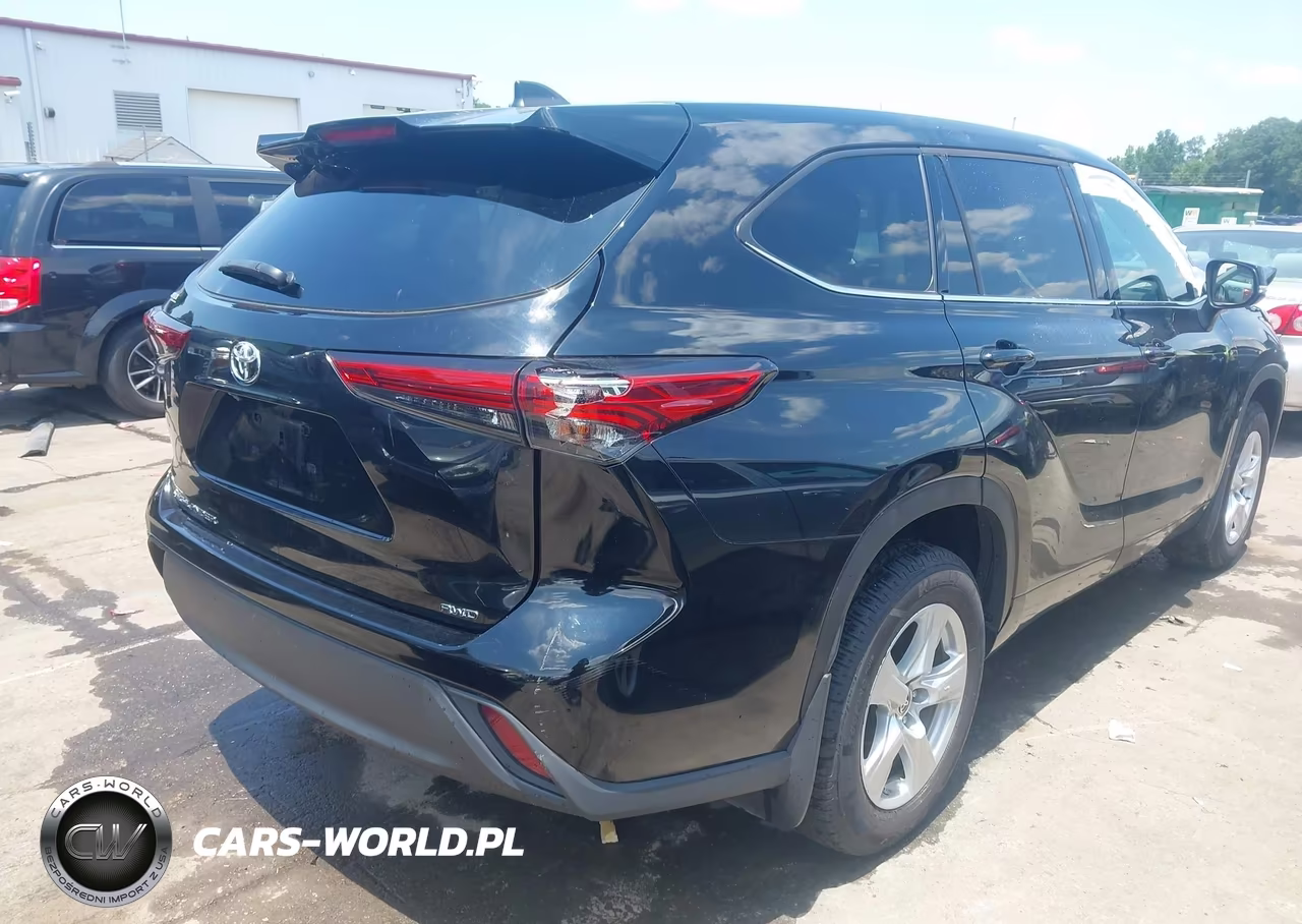 2022 Toyota Highlander L VIN:5TDCZRBH9NS561117 - 4