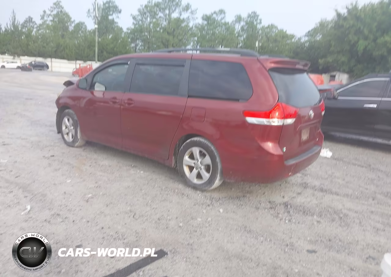 2014 Toyota Sienna Le V6 8 Passenger VIN:5TDKK3DC7ES437586 - 3
