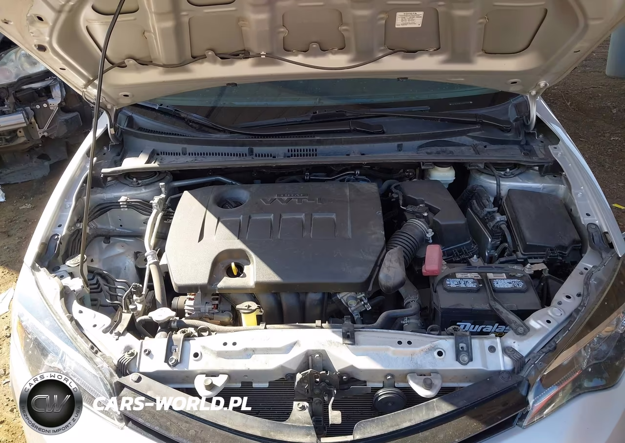 2018 Toyota Corolla Le VIN:2T1BURHE0JC051006 - 10