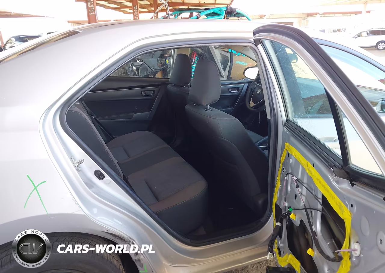 2018 Toyota Corolla Le VIN:2T1BURHE0JC051006 - 8
