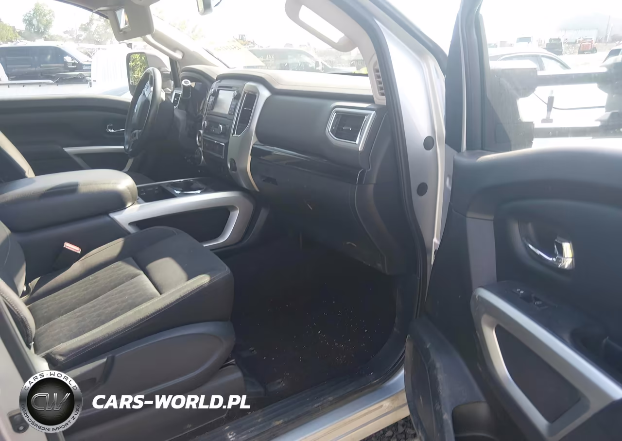 2017 Nissan Titan Xd Sv Diesel VIN:1N6BA1F44HN543580 - 5