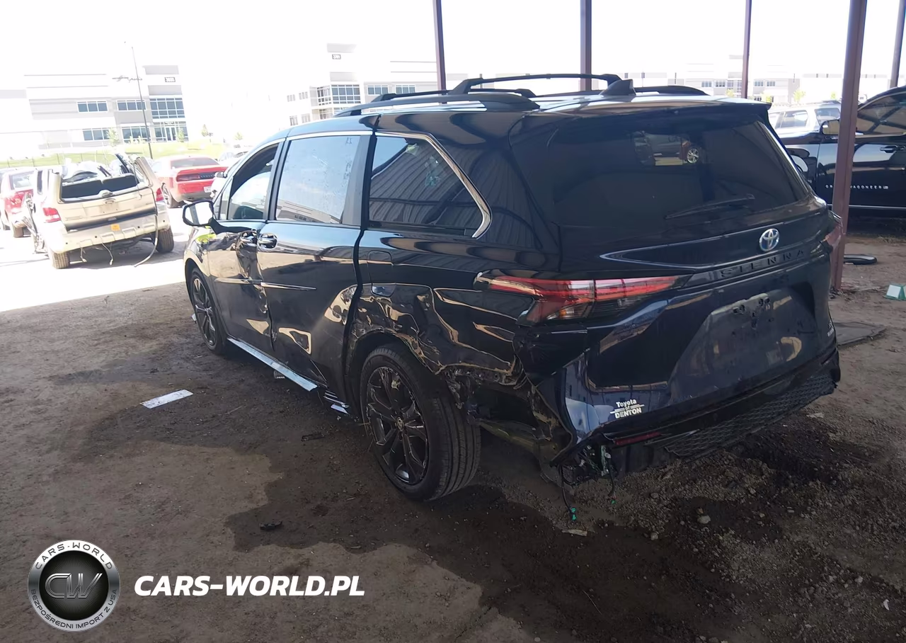 2024 Toyota Sienna Xse VIN:5TDXRKEC4RS211490 - 3