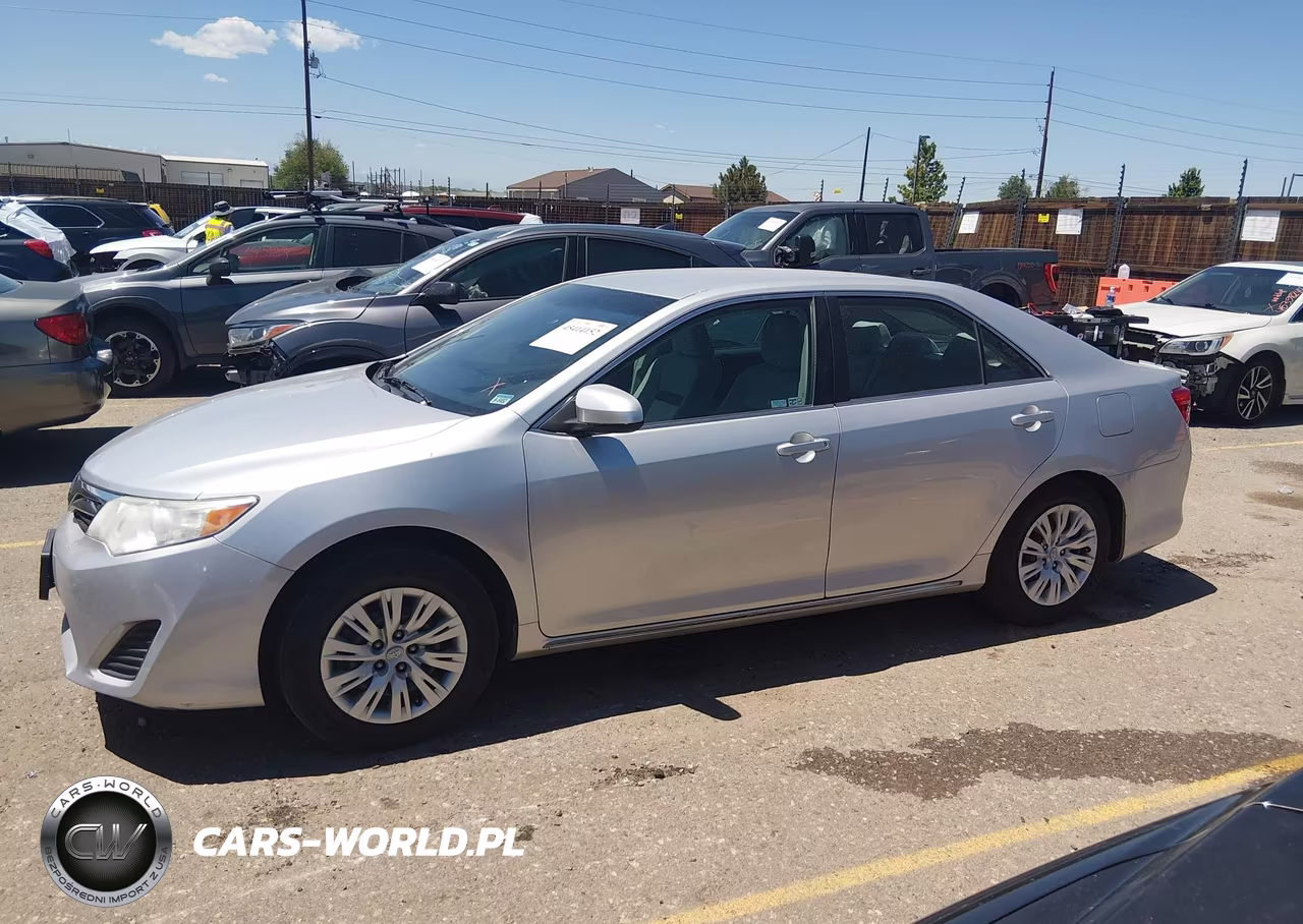 2012 Toyota Camry Le VIN:4T1BF1FK7CU011981 - 14