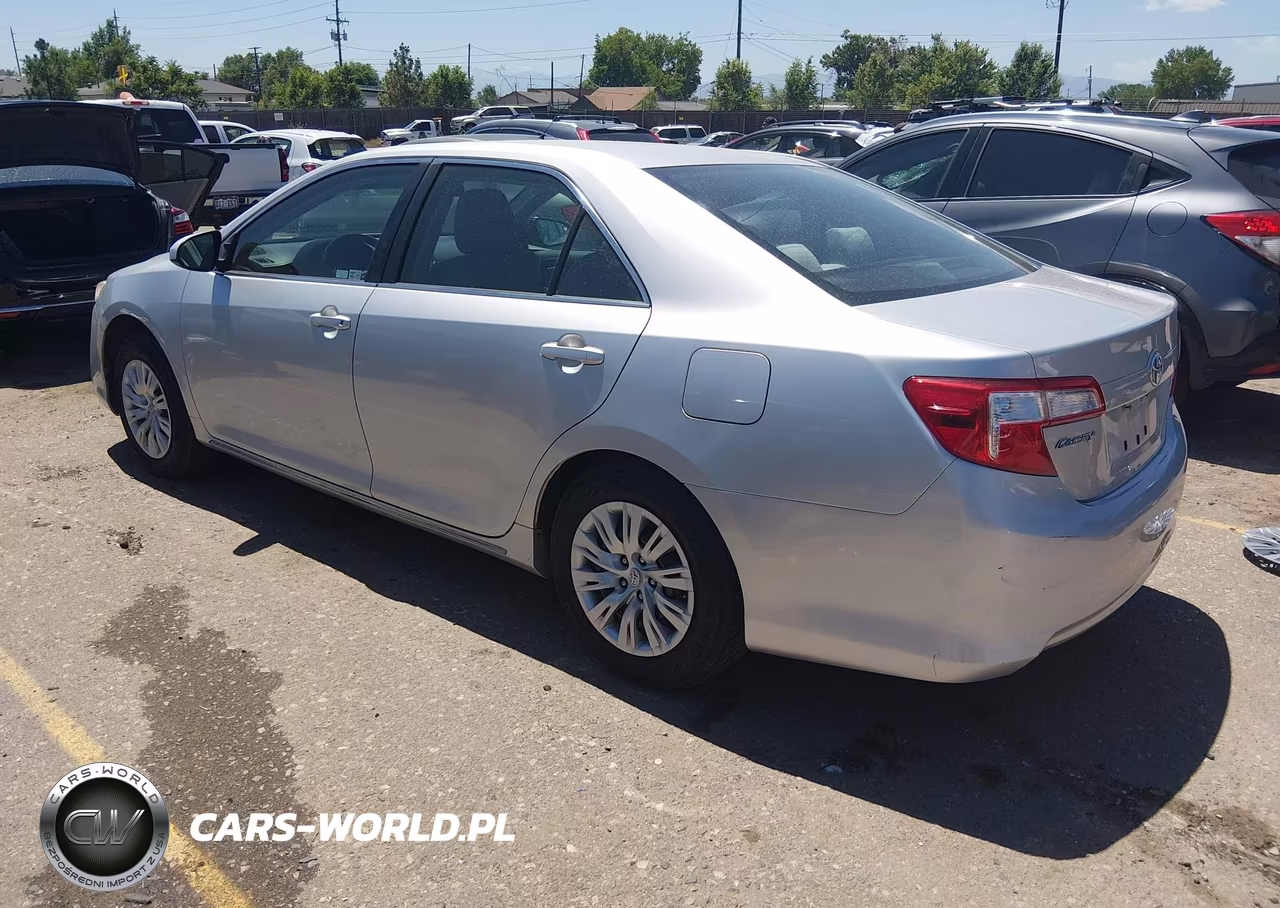 2012 Toyota Camry Le VIN:4T1BF1FK7CU011981 - 3