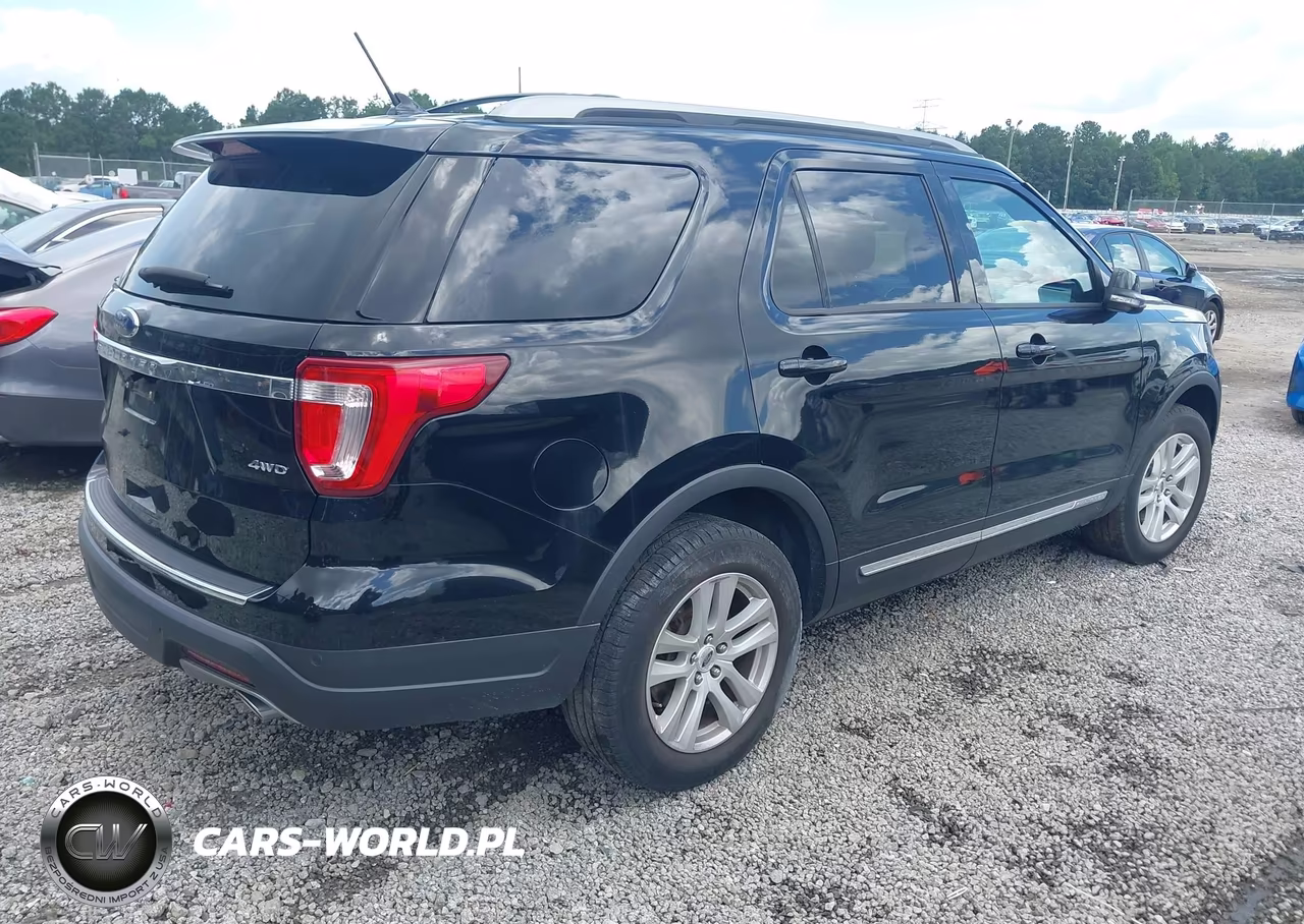 2018 Ford Explorer Xlt VIN:1FM5K8D87JGB82797 - 4