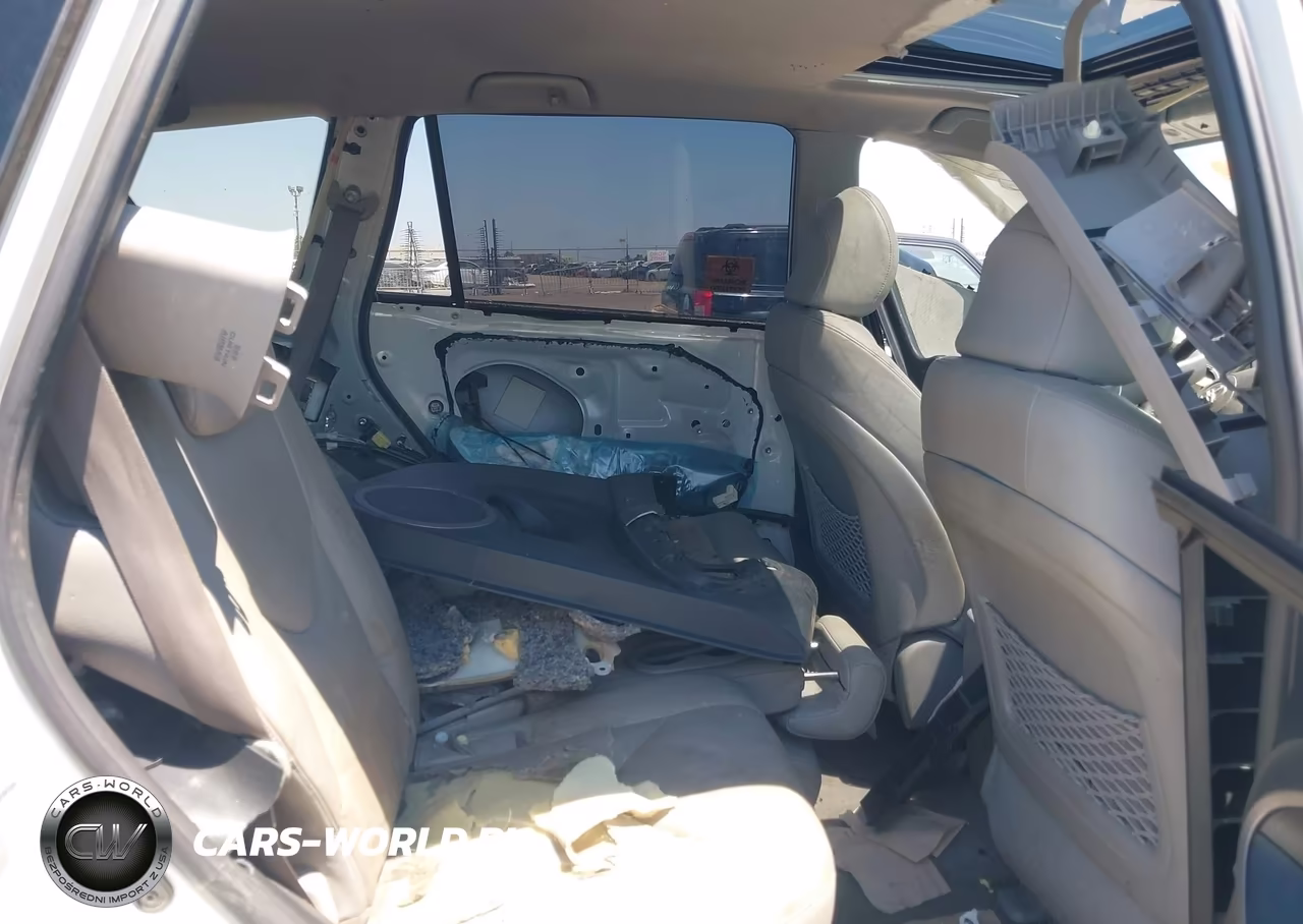 2007 Toyota Rav4 Limited VIN:JTMBK31VX75030215 - 8