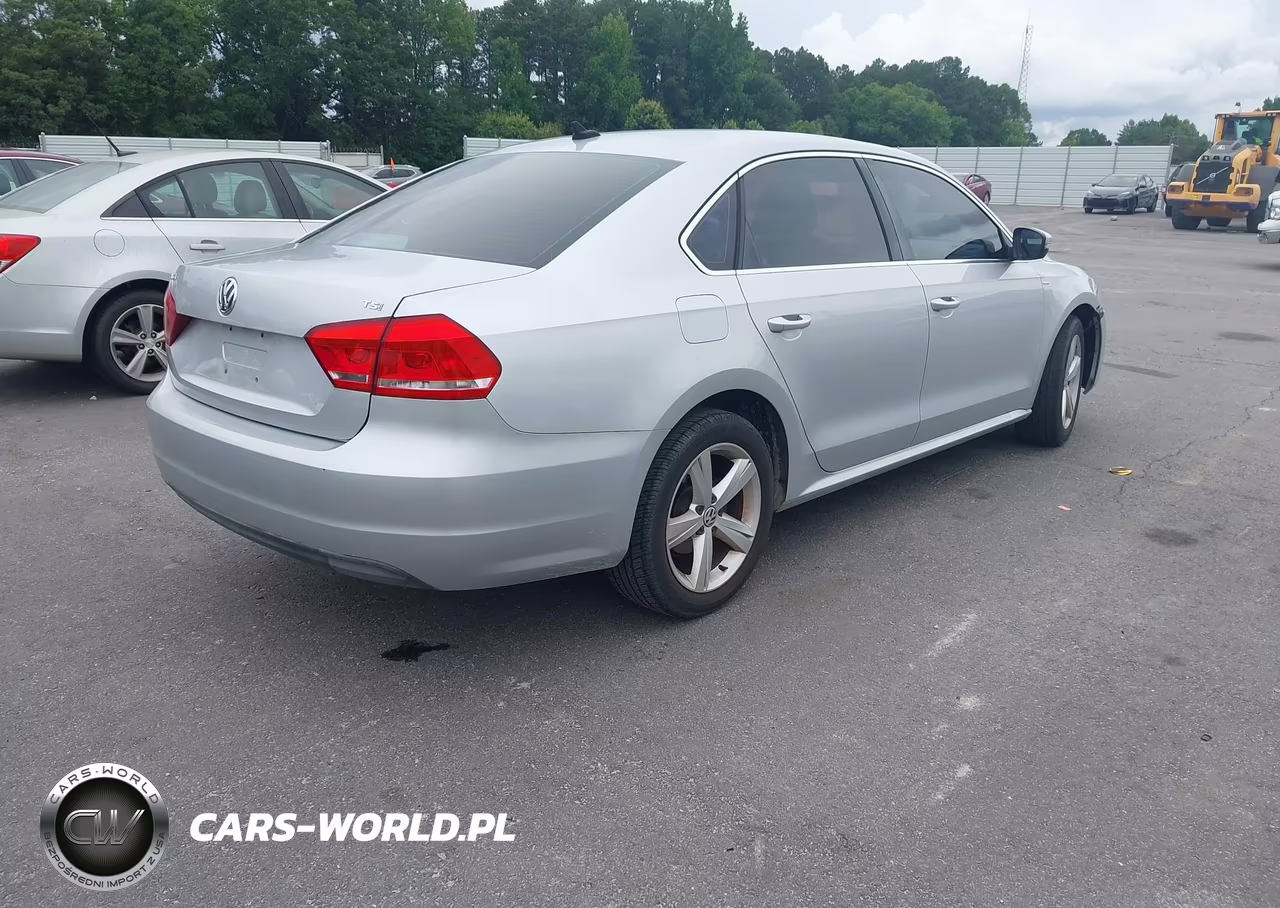 2014 Volkswagen Passat 1.8T Wolfsburg Edition VIN:1VWAT7A32EC029290 - 4