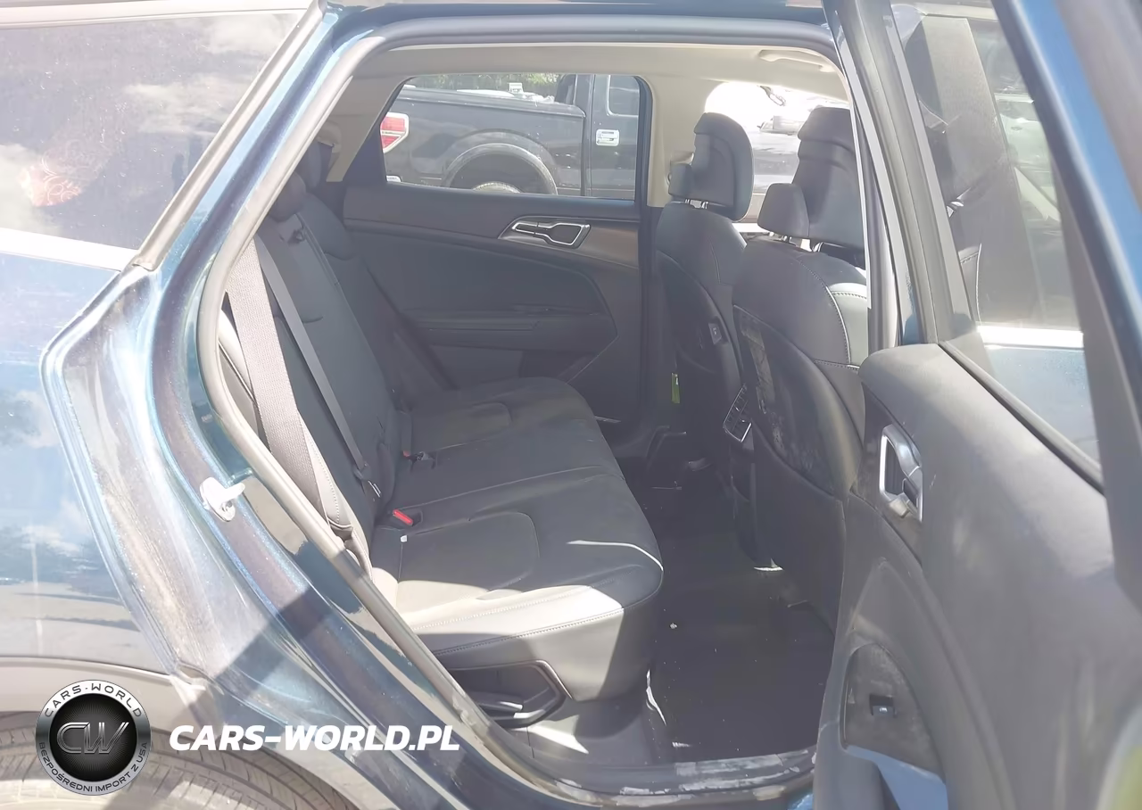 2023 Kia Sportage Hybrid Ex VIN:KNDPVCAG1P7070086 - 8