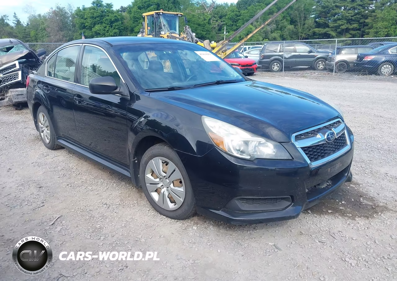 2013 Subaru Legacy 2.5I – zdjęcie 1 z 11