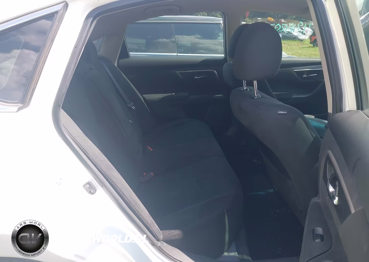 2015 Nissan Altima 2.5 S VIN:1N4AL3AP9FN382328 - 8