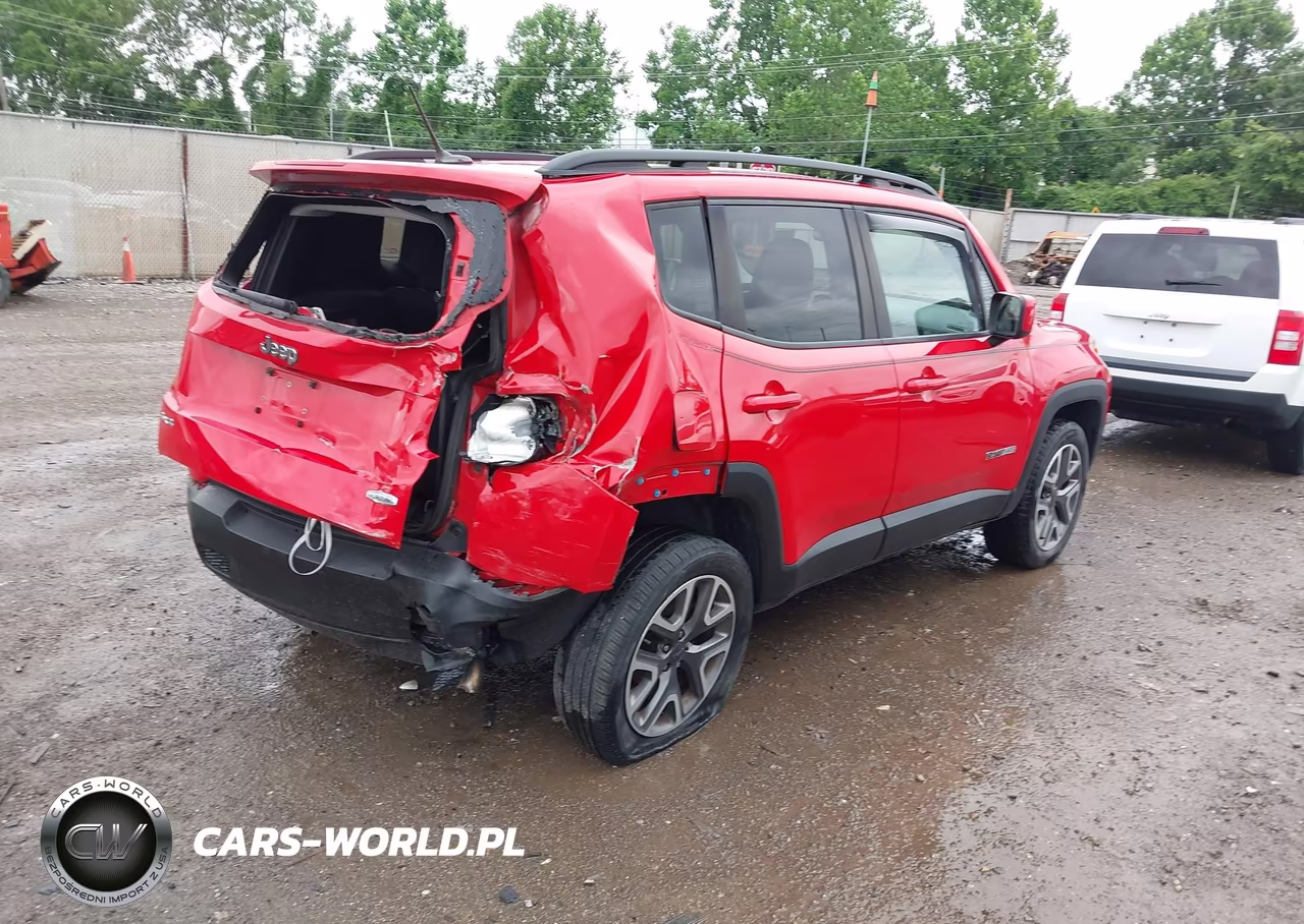 2017 Jeep Renegade Latitude 4X4 VIN:ZACCJBBB5HPF33004 - 4
