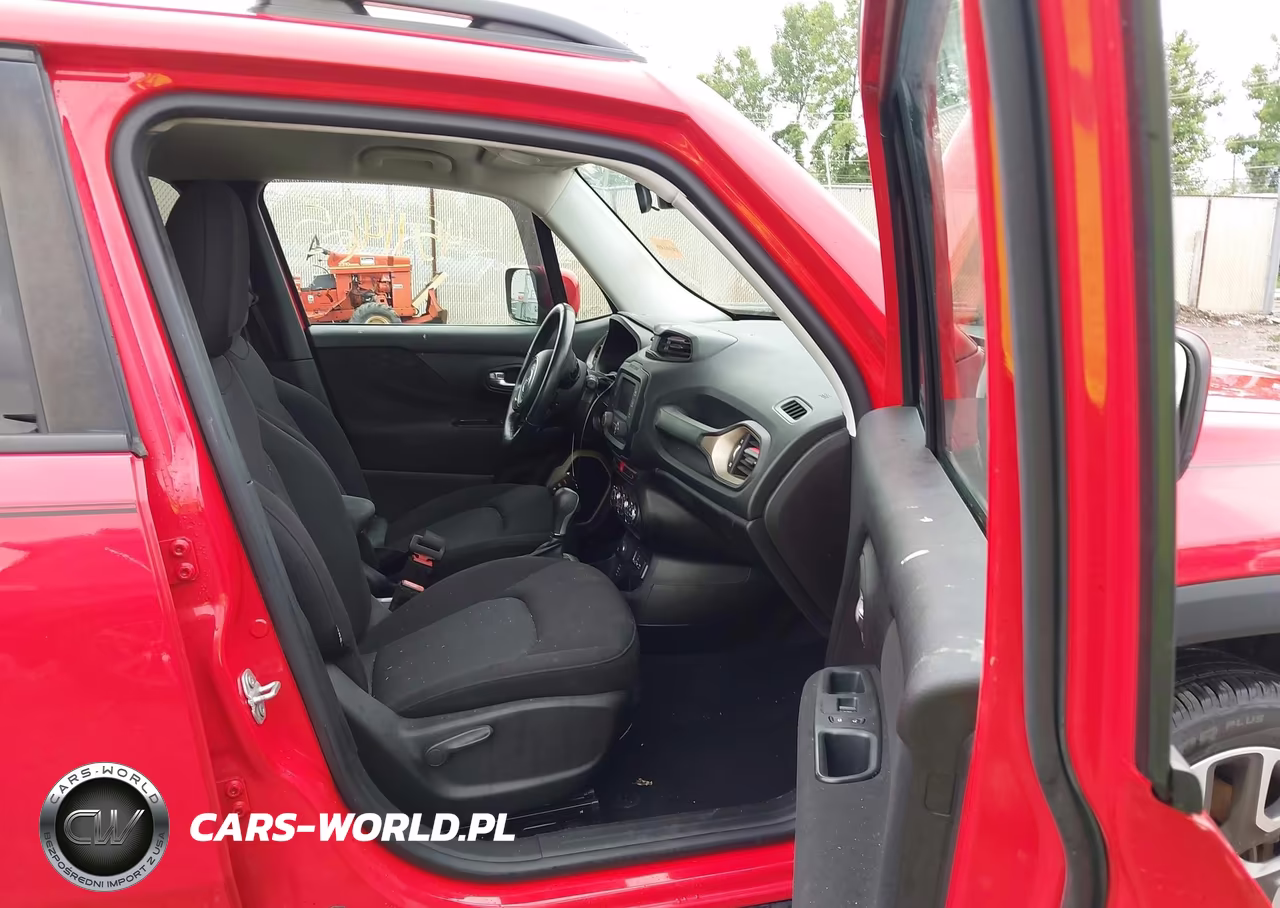 2017 Jeep Renegade Latitude 4X4 VIN:ZACCJBBB5HPF33004 - 5