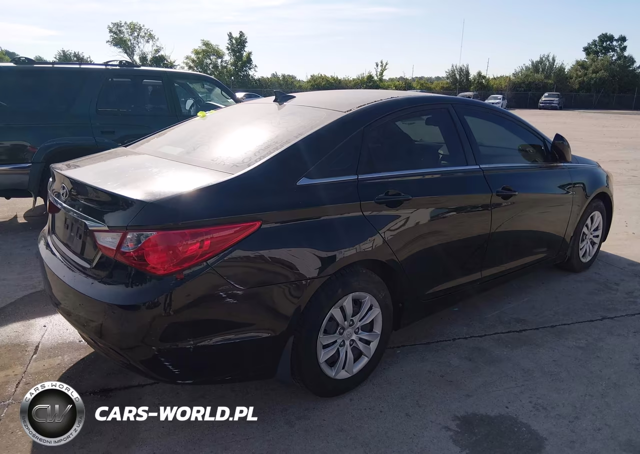 2012 Hyundai Sonata Gls VIN:5NPEB4AC8CH324482 - 4