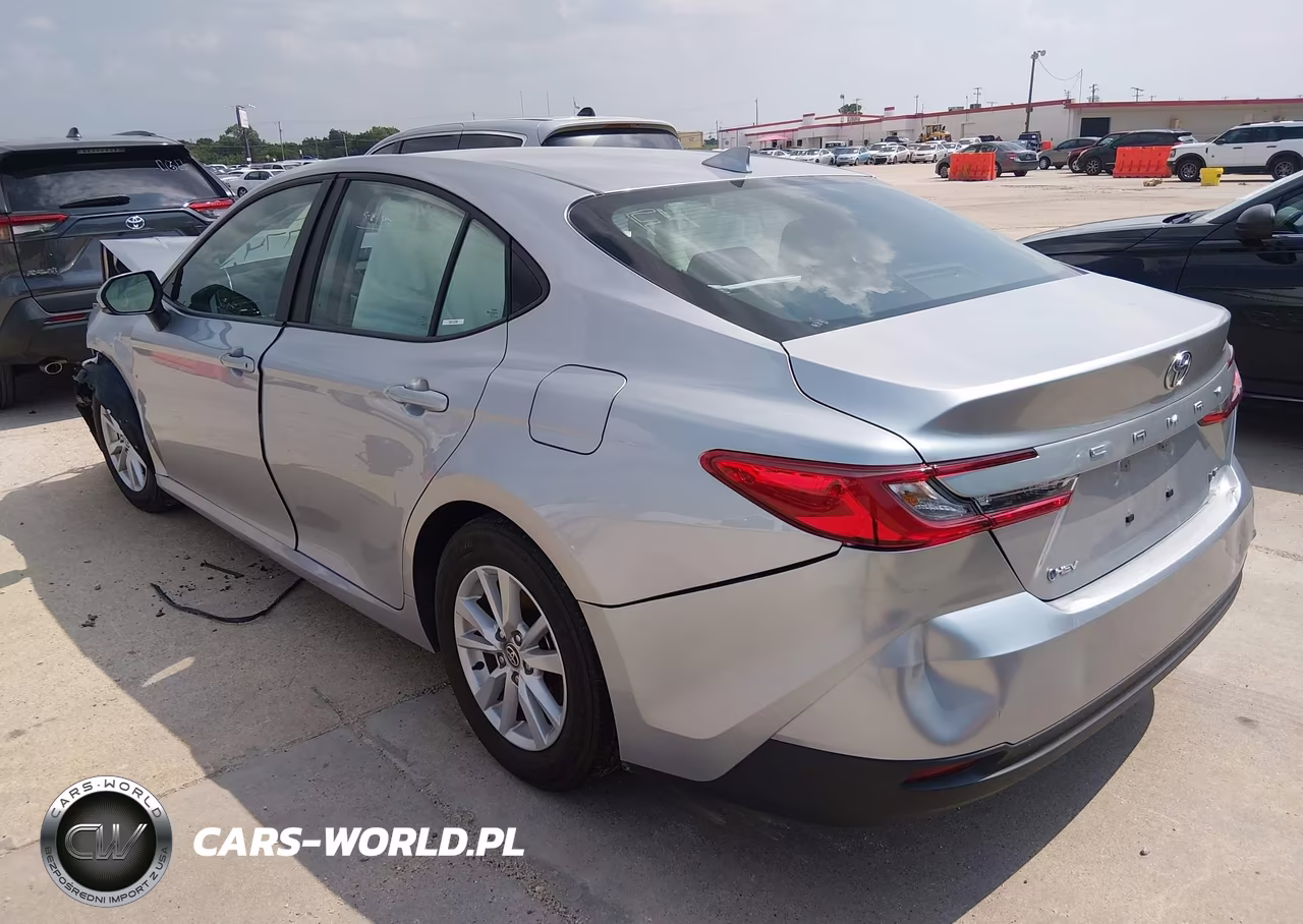 2025 Toyota Camry Le VIN:4T1DAACKXSU585081 - 3