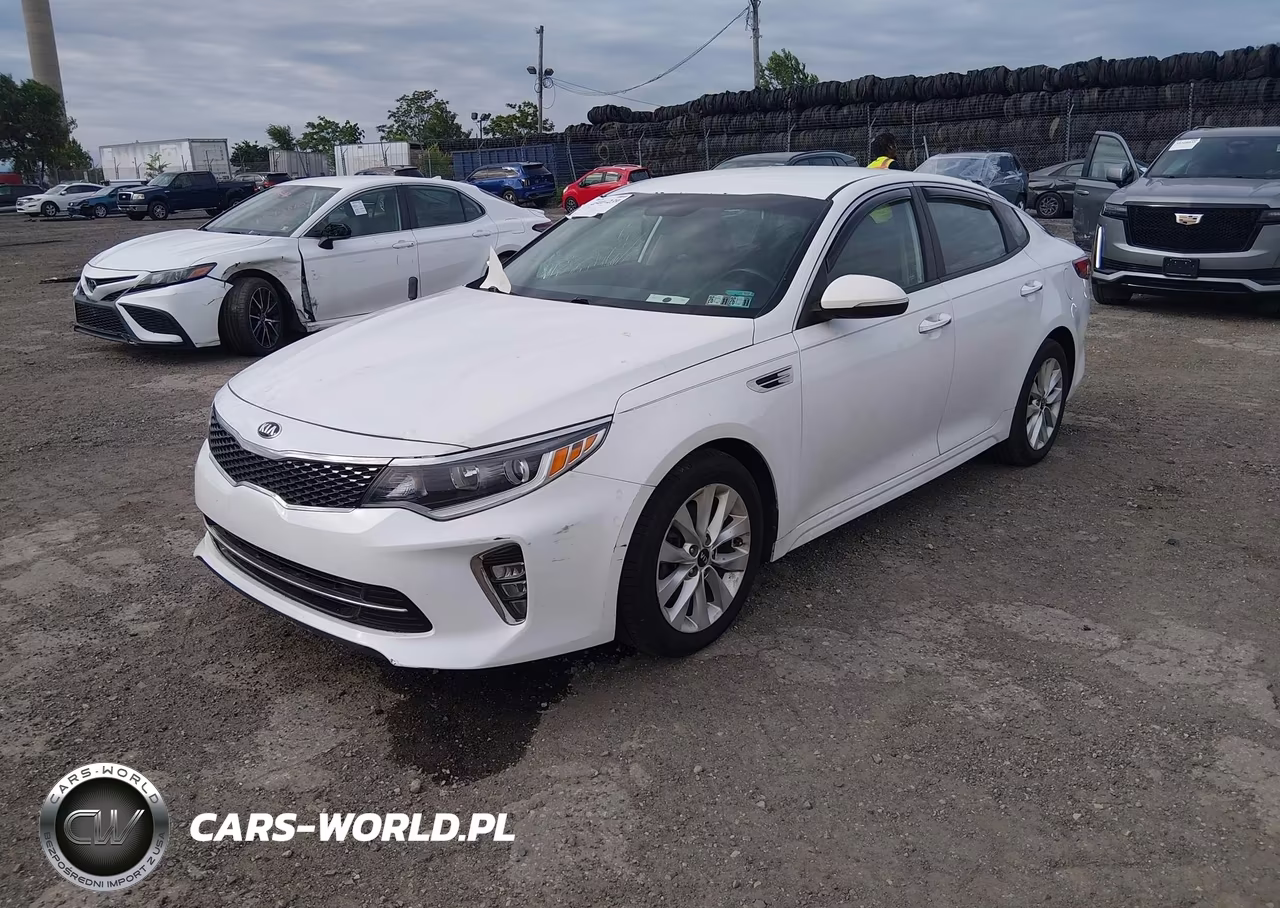 2018 Kia Optima S VIN:5XXGT4L34JG205937 - 2