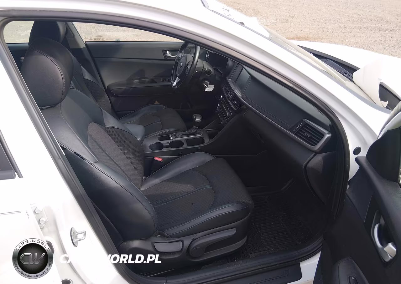 2018 Kia Optima S VIN:5XXGT4L34JG205937 - 5