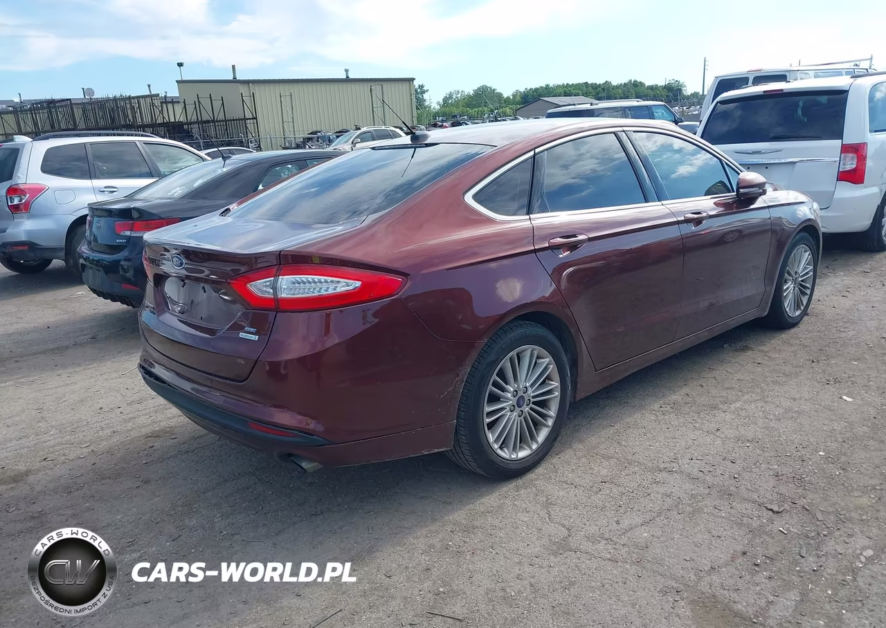 2015 Ford Fusion Se VIN:3FA6P0HD8FR103923 - 4