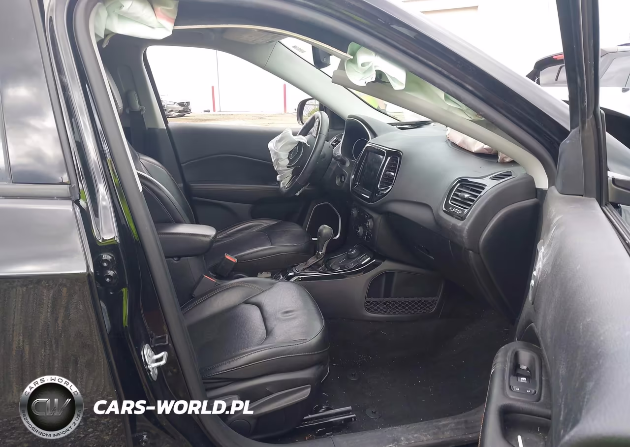 2019 Jeep Compass Limited 4X4 VIN:3C4NJDCB3KT673975 - 5