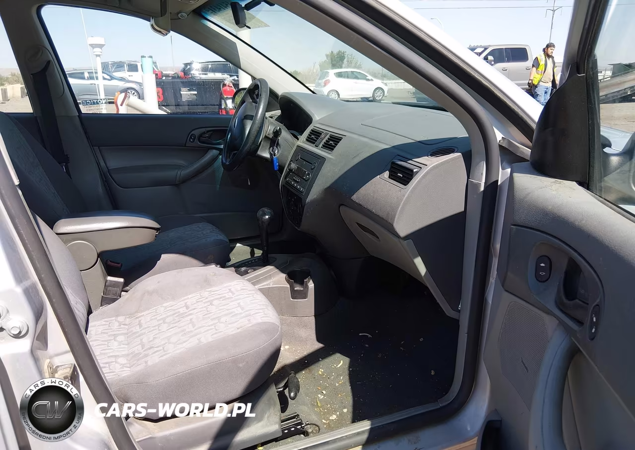 2005 Ford Focus Zx4 VIN:1FAFP34N35W283825 - 5