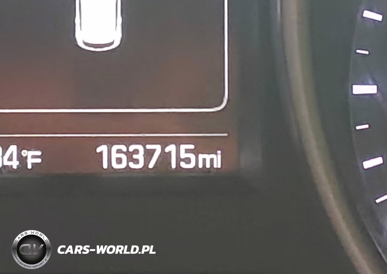 2018 Hyundai Santa Fe Sport 2.4L VIN:5NMZU3LB2JH060079 - 15