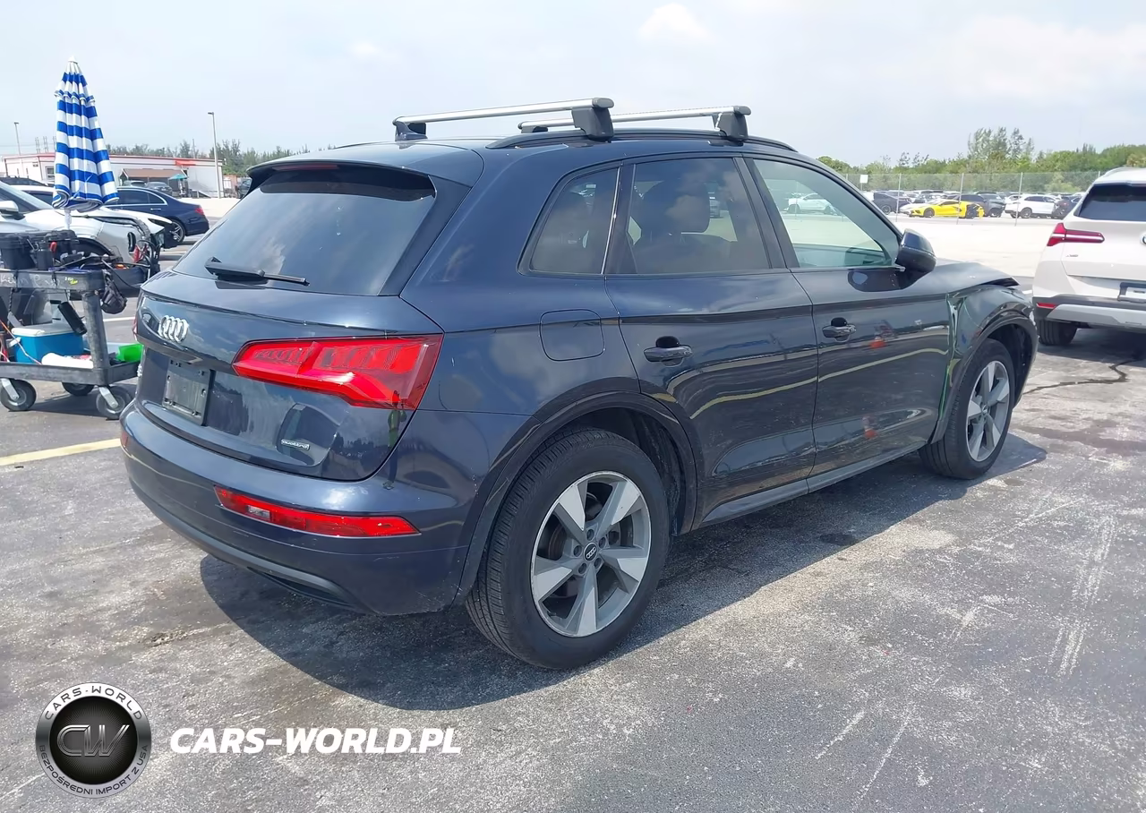 2020 Audi Q5 Premium 45 Tfsi Quattro S Tronic VIN:WA1ANAFY3L2084312 - 4