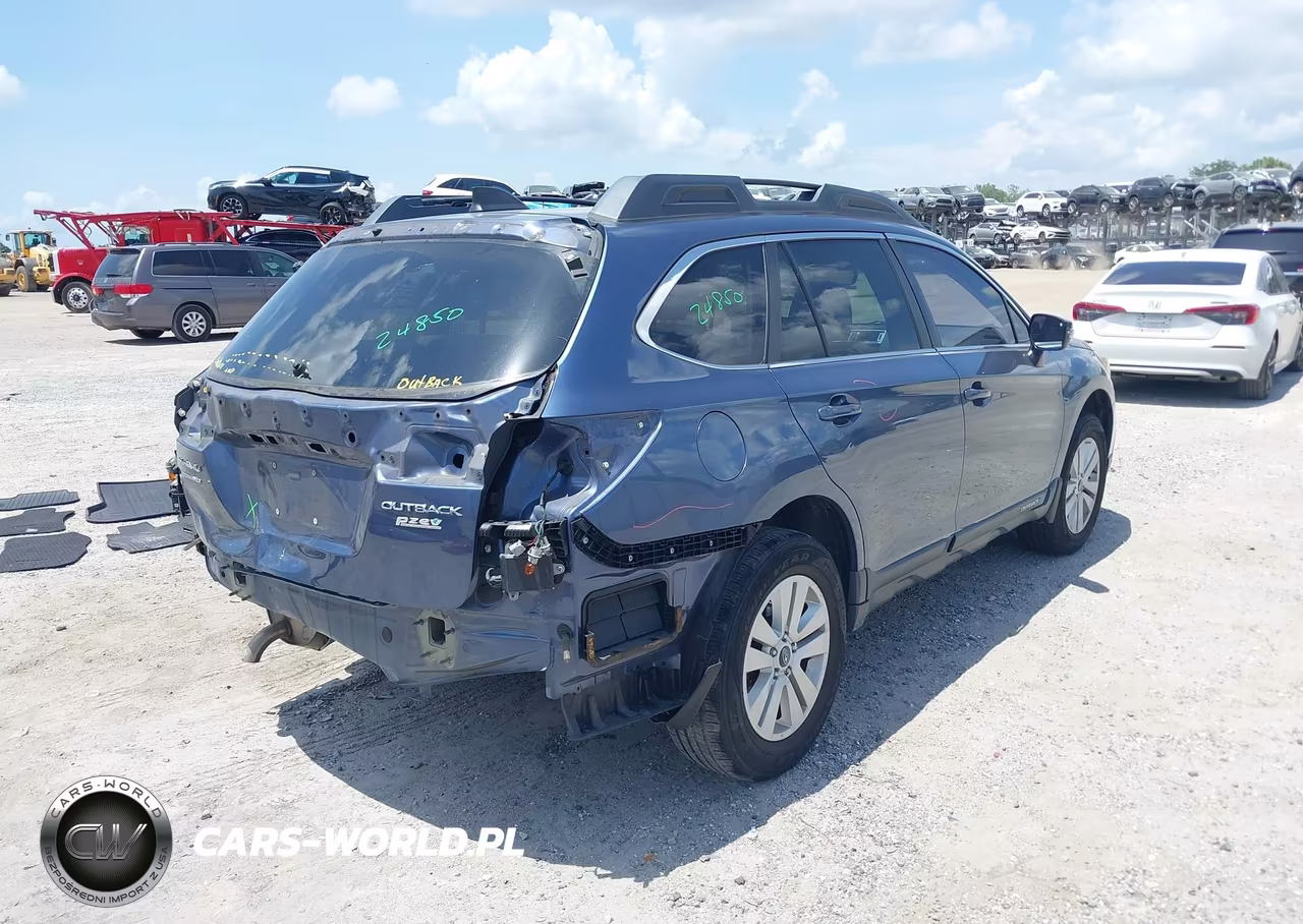 2017 Subaru Outback 2.5I Premium VIN:4S4BSAHC3H3249146 - 4