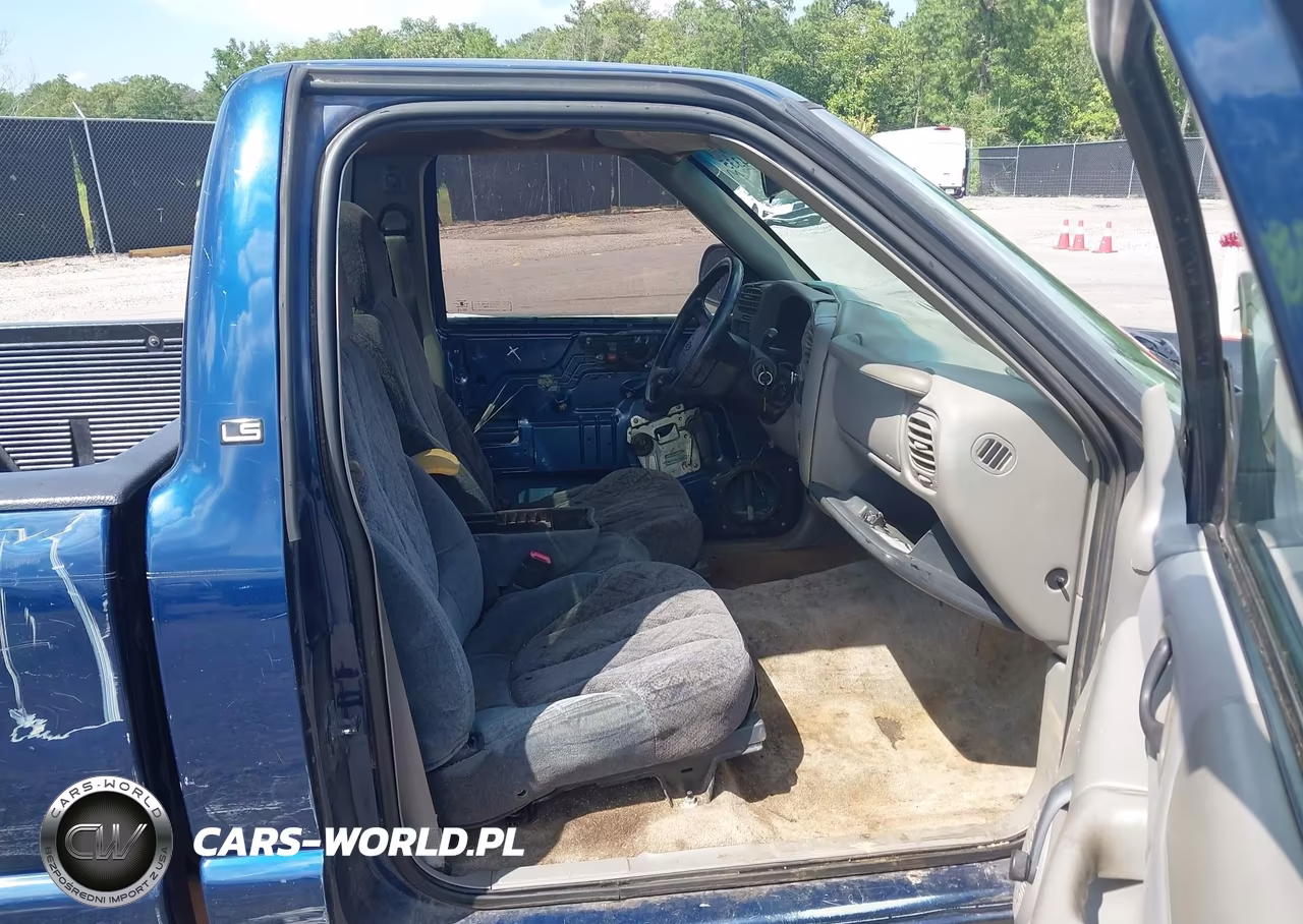 2003 Chevrolet S-10 Ls VIN:1GCCS14X238128332 - 5
