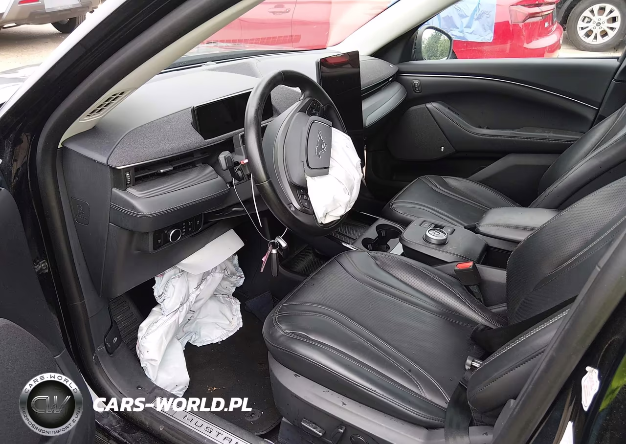 2023 Ford Mustang Mach-E Premium VIN:3FMTK3SU0PMA61408 - 5