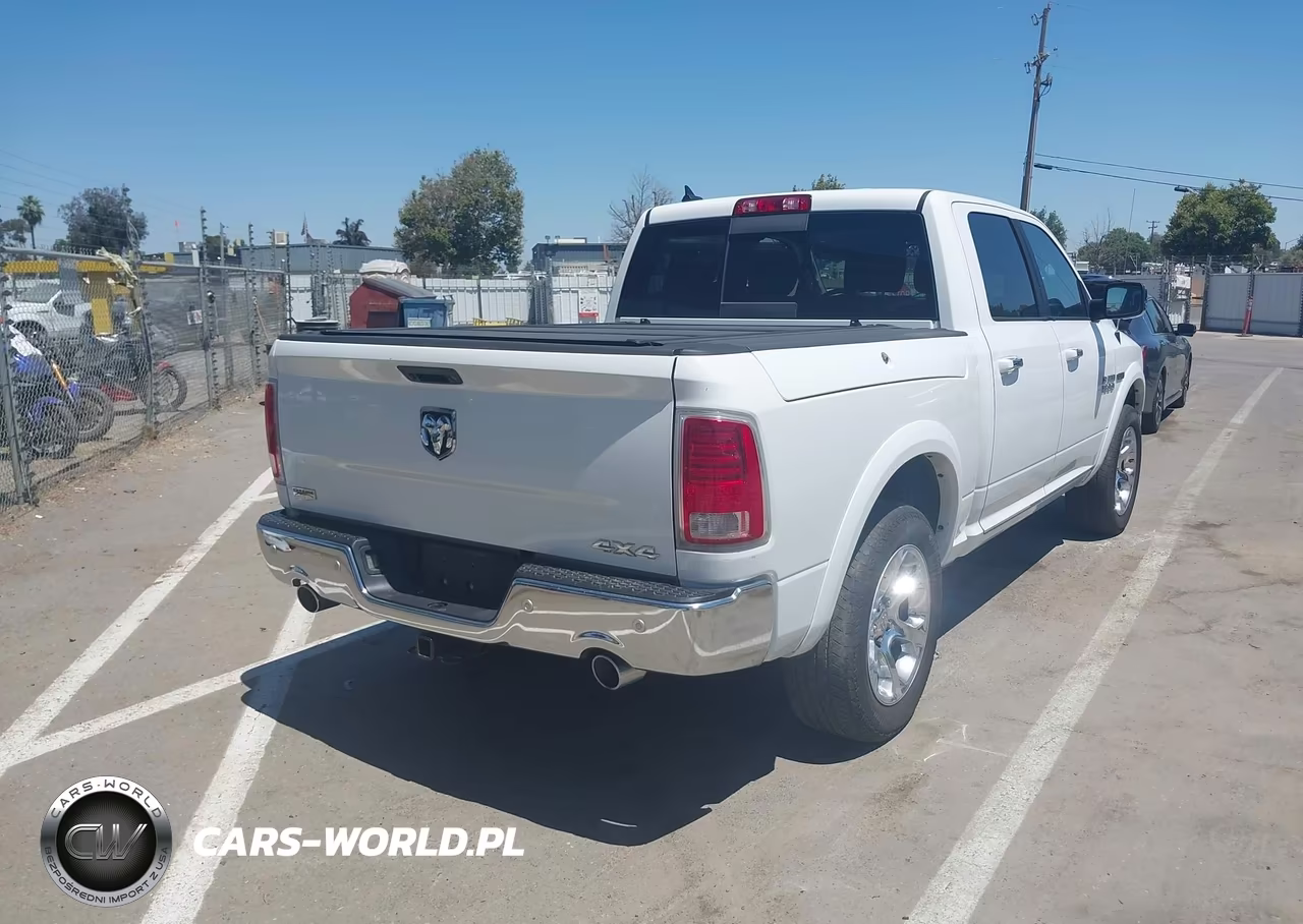 2017 Ram 1500 Laramie 4X4 5'7 Box VIN:1C6RR7NM5HS558399 - 4