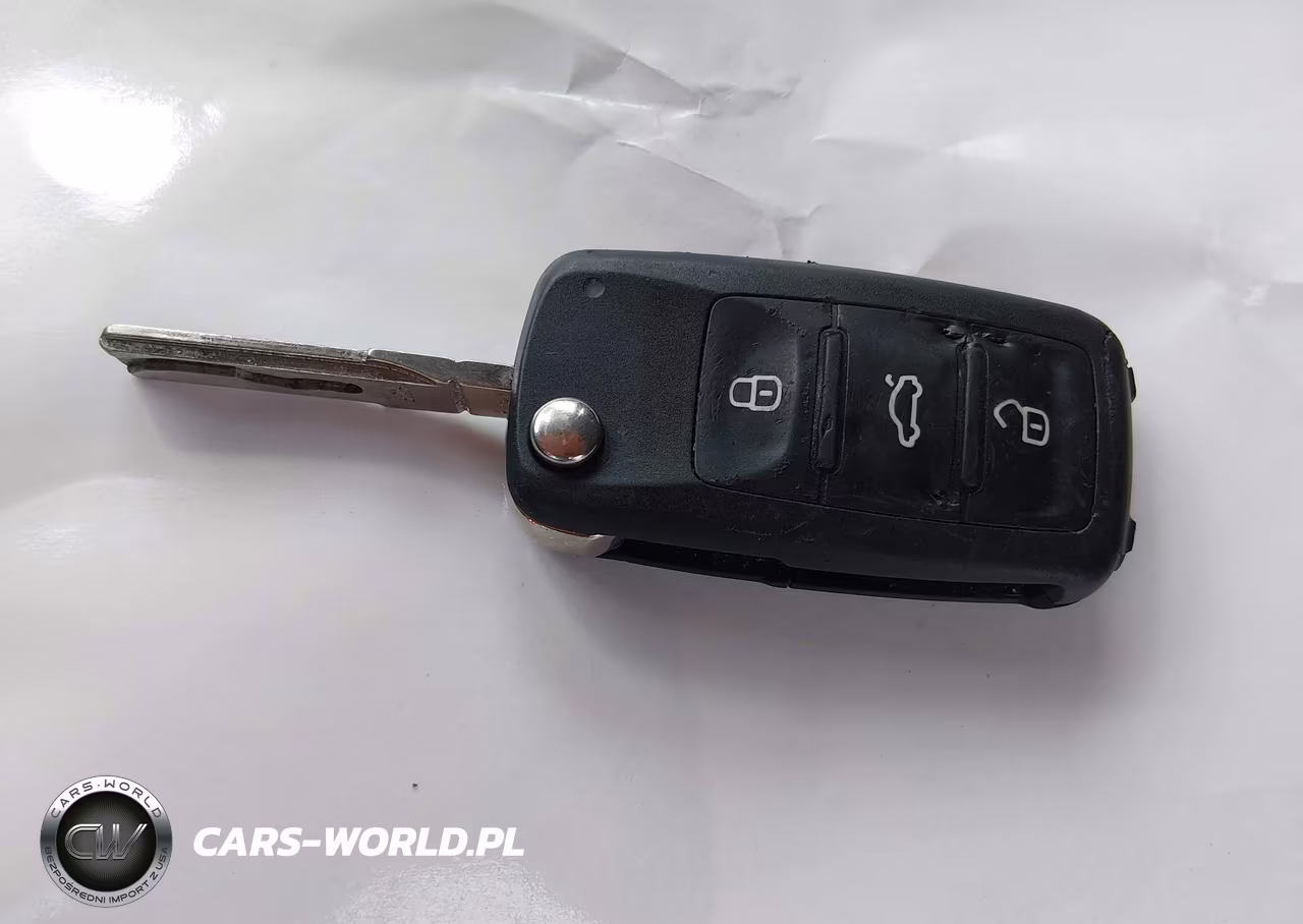 2018 Volkswagen Passat 2.0T R-Line-2.0T S VIN:1VWAA7A33JC004446 - 11
