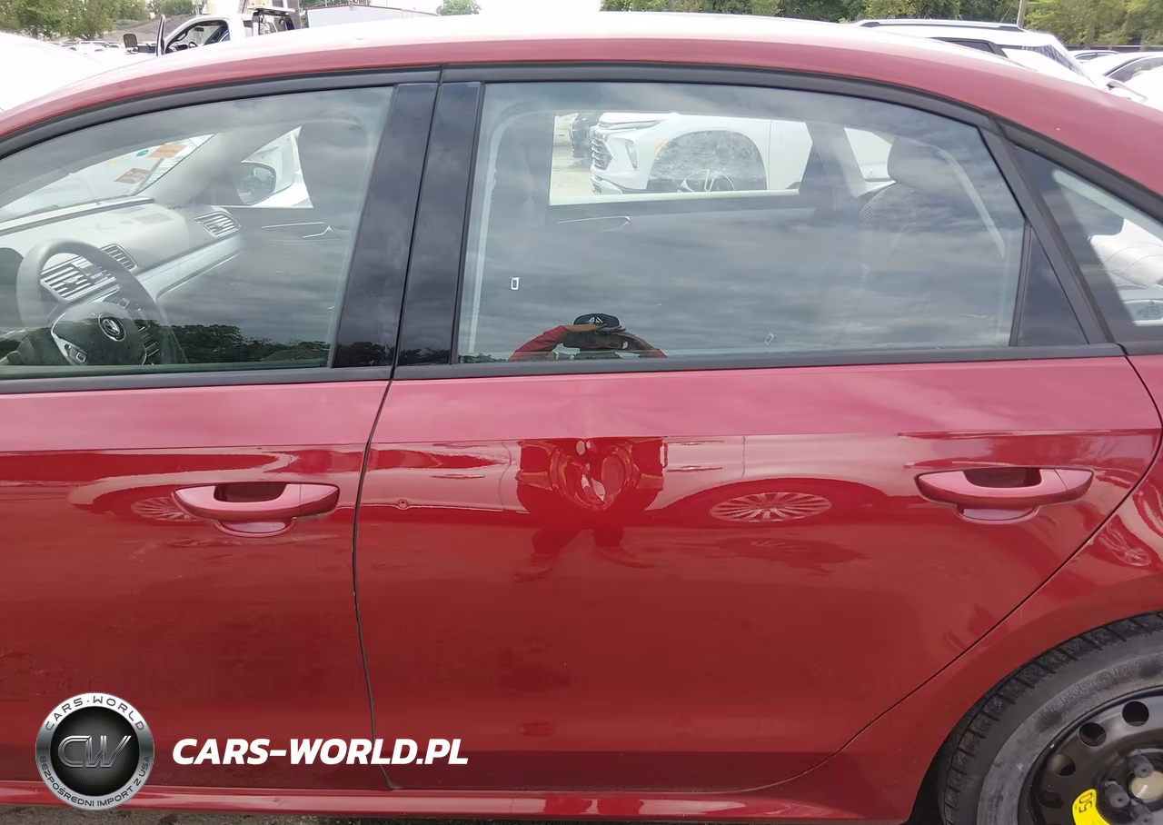 2018 Volkswagen Passat 2.0T R-Line-2.0T S VIN:1VWAA7A33JC004446 - 18
