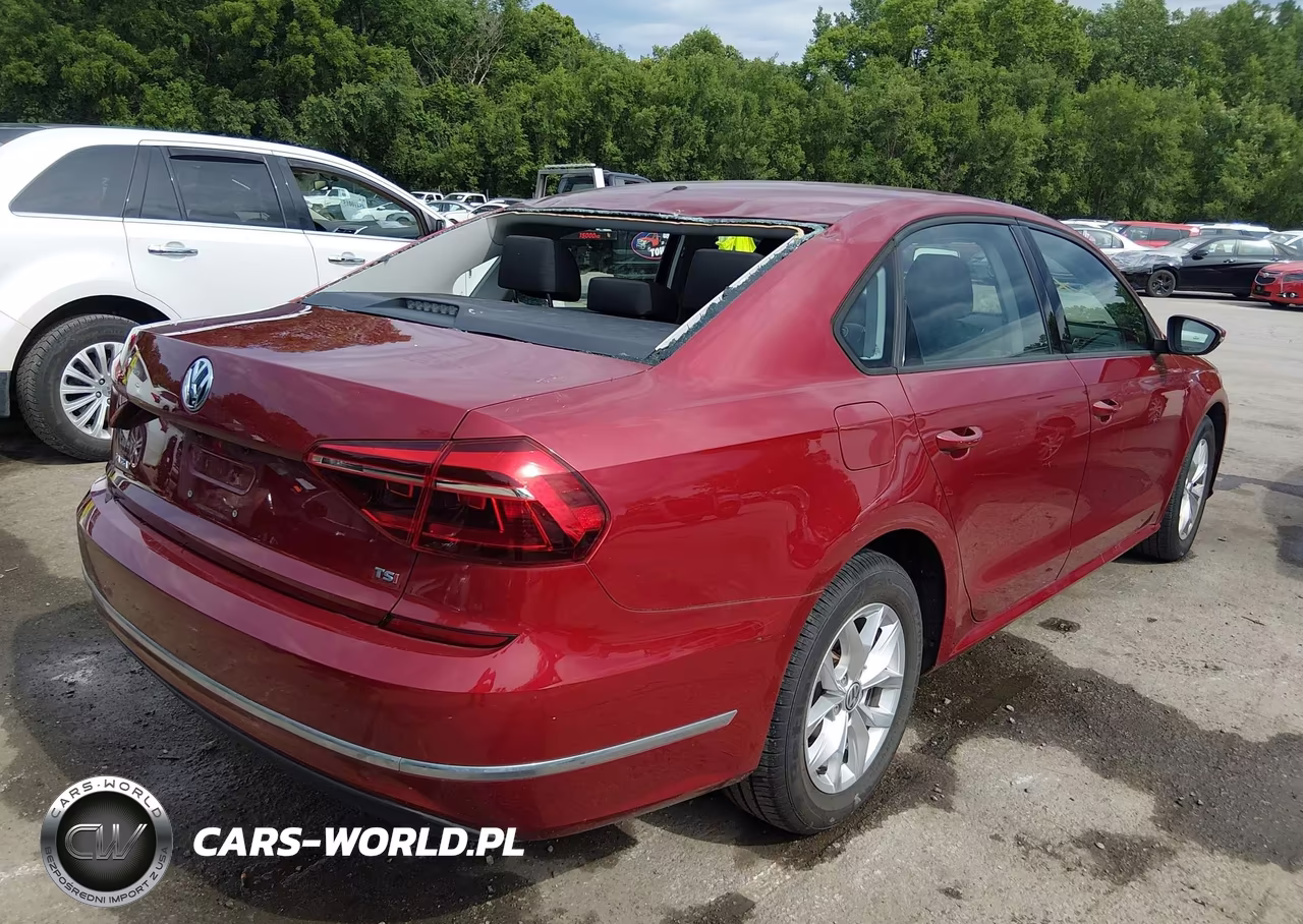 2018 Volkswagen Passat 2.0T R-Line-2.0T S VIN:1VWAA7A33JC004446 - 4