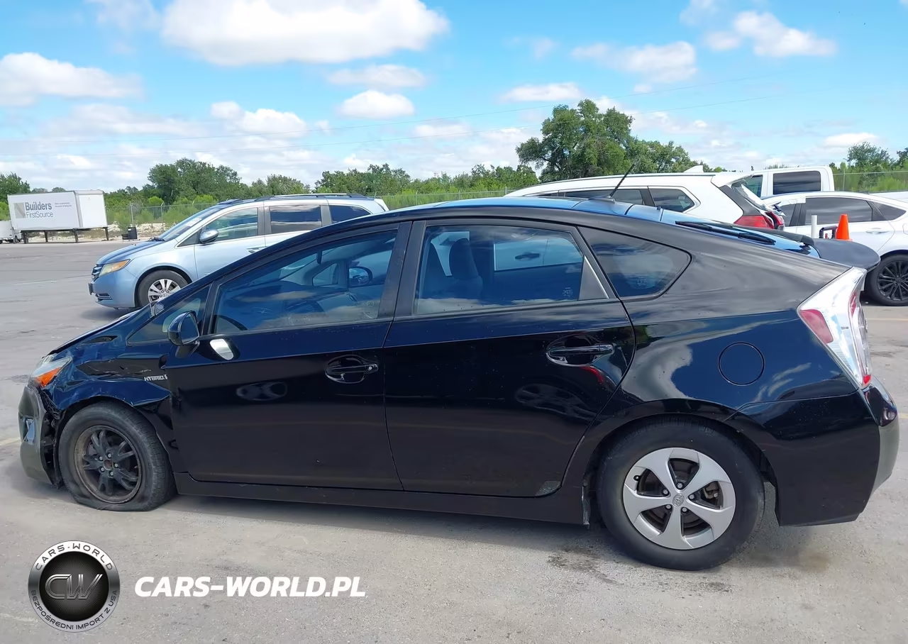 2012 Toyota Prius Three VIN:JTDKN3DUXC1539250 - 15