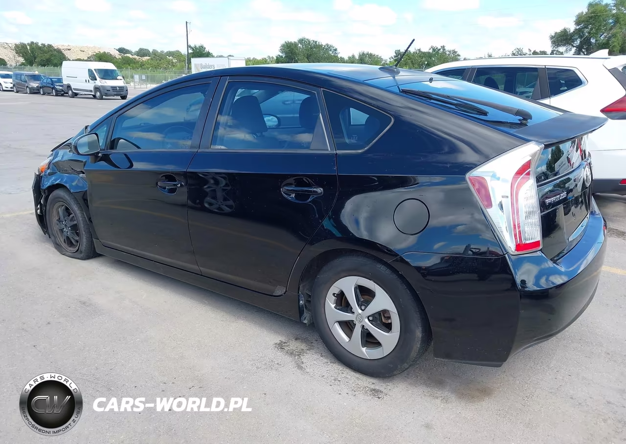 2012 Toyota Prius Three VIN:JTDKN3DUXC1539250 - 3